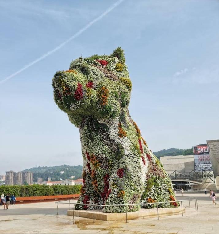A 5 Minutos Andando Del Casco Viejo, Ayuntamiento, Plaza Circular Y Gran Via De Bilbao Y Proximo A Las 2 Lineas De Metro Bagian luar foto