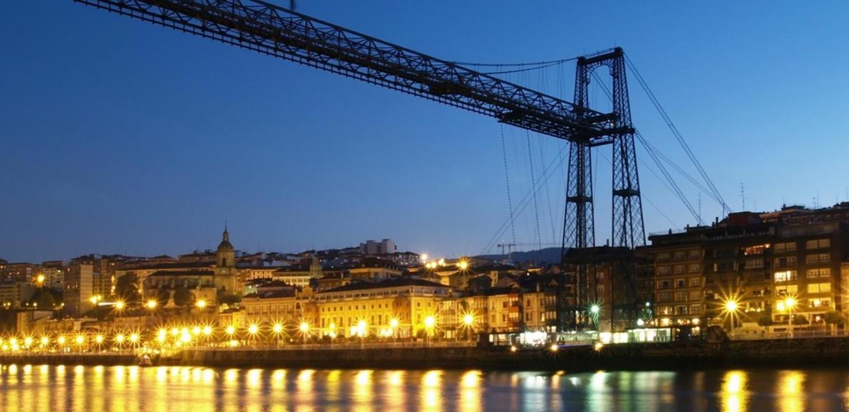 A 5 Minutos Andando Del Casco Viejo, Ayuntamiento, Plaza Circular Y Gran Via De Bilbao Y Proximo A Las 2 Lineas De Metro Bagian luar foto
